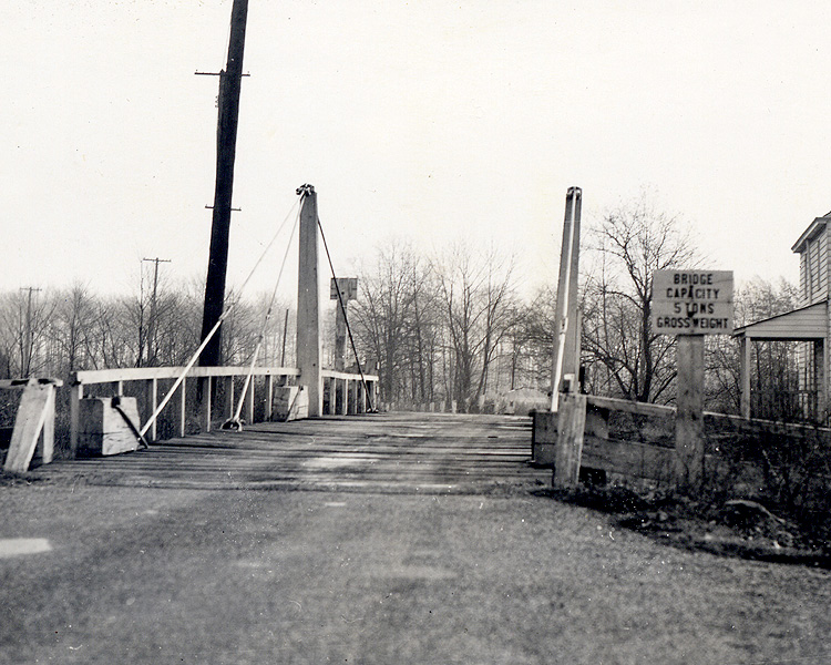 D&R Canal; Baker's Basin Kingpost Swing Bridge; 1941