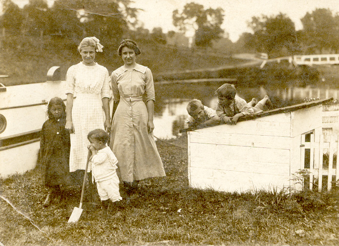 The Arrowsmith Children; c. 1912